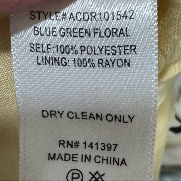 NWT ASTR The Label Small Rozina Blue Green Floral Cutout Halter Maxi Dress - Picture 16 of 16